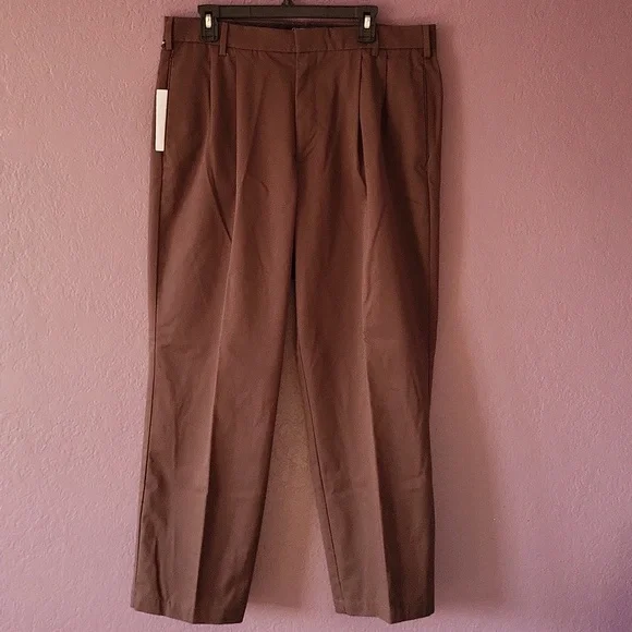 Dockers Pants - Picture 9 of 14